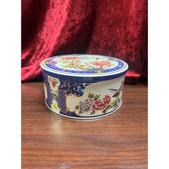 Vintage Kitchen Tea Tin Bluebird In Flower Bush Tin Box Company of America 1987 - Picture 3 of 8